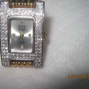 Ej quartz watch 377 new arrivals